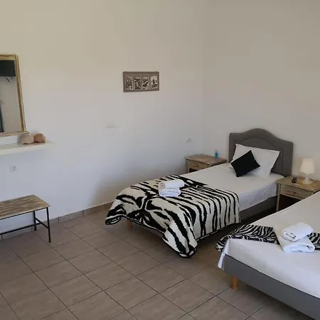 Casa Elea Naousa (Paros)