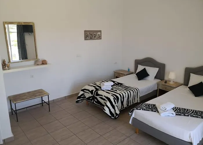 Casa Elea Naousa (Paros)